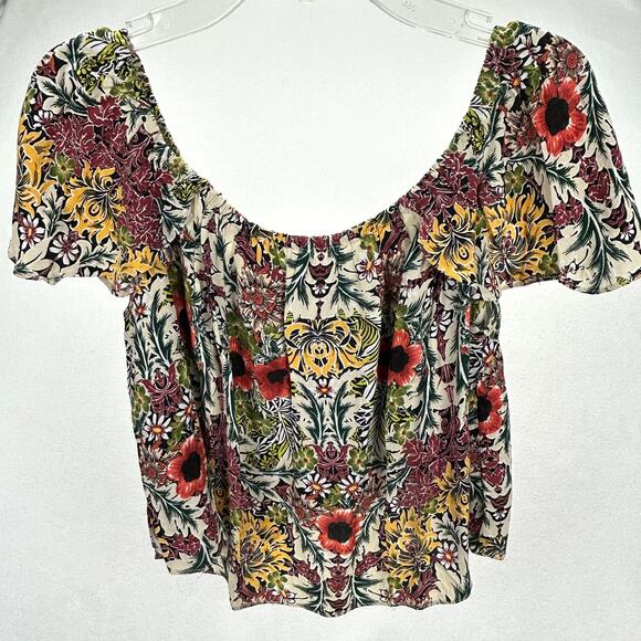 3pc Outfit Womens 6 Athleta Paper Bag Shorts & TopShop Flowy Crop Puma M Sweater - Picture 3 of 16